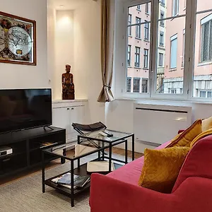 Le Tisserand By Cocoonr , Lyon France