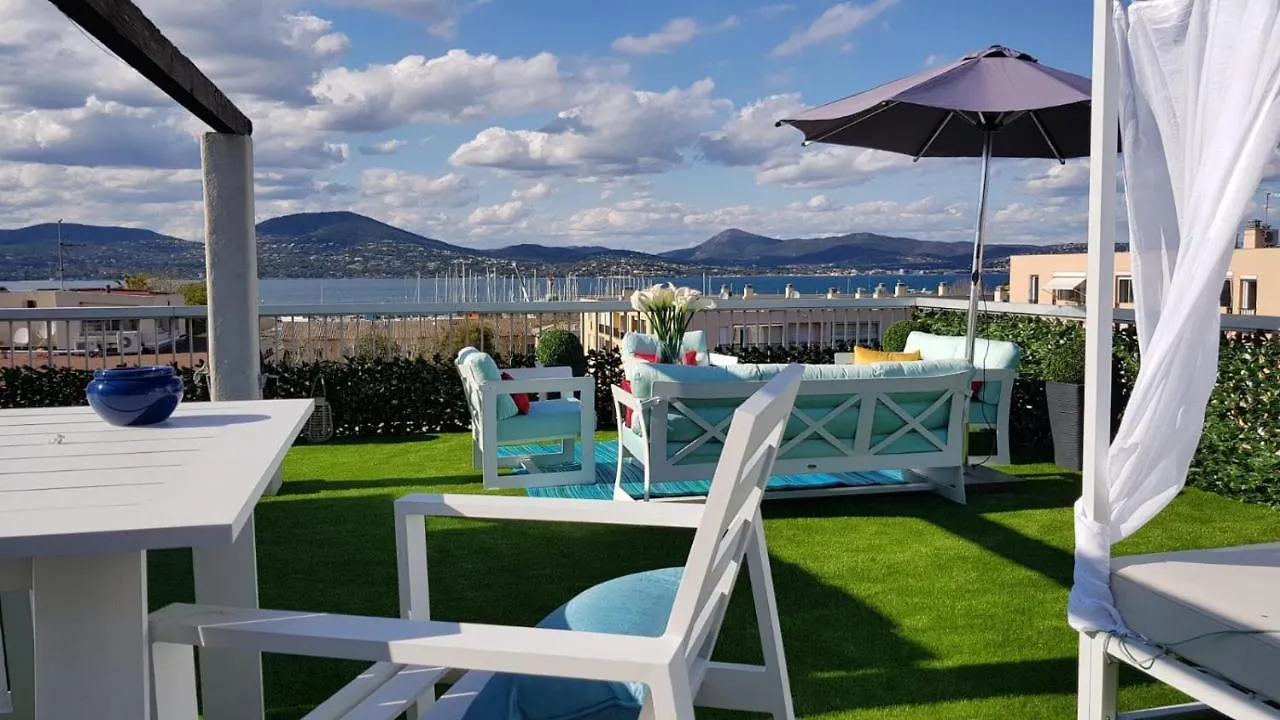 Saint Tropez Sea View Penthouse Apartment
